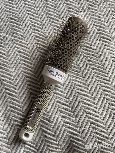 Круглая расческа брашинг для укладки