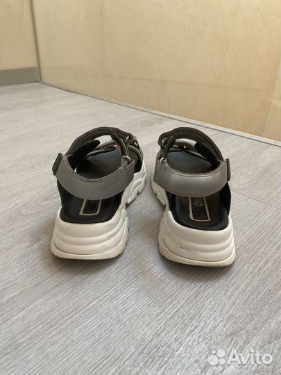 Сандали №21 размер 37