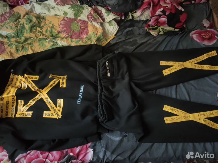 Off white костюм