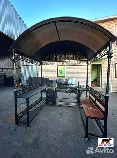 Беседка с мангалом