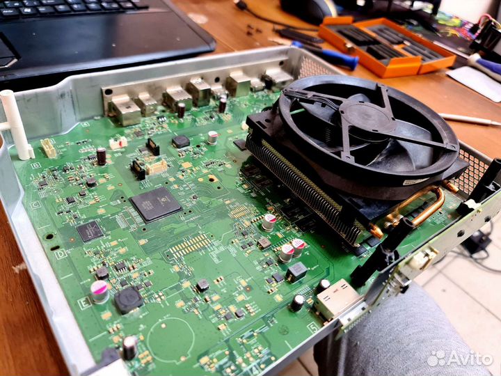 Ремонт телевизоров компьютеров и бытовой