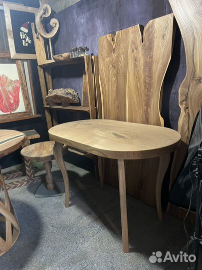 Кухонный стол