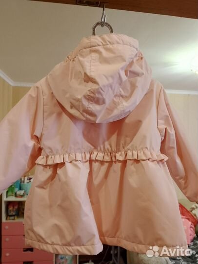 Курточки-ветровки