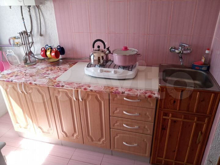 Комната 15 м² в 4-к., 1/2 эт.