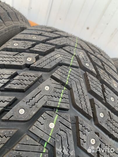 Hankook Winter I'Pike RS2 W429 215/50 R17 95T