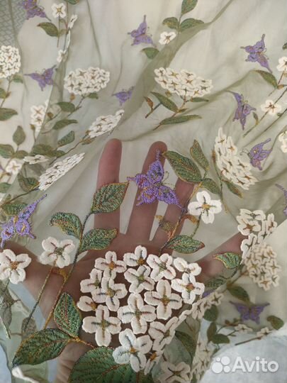 Сетка с апликацией