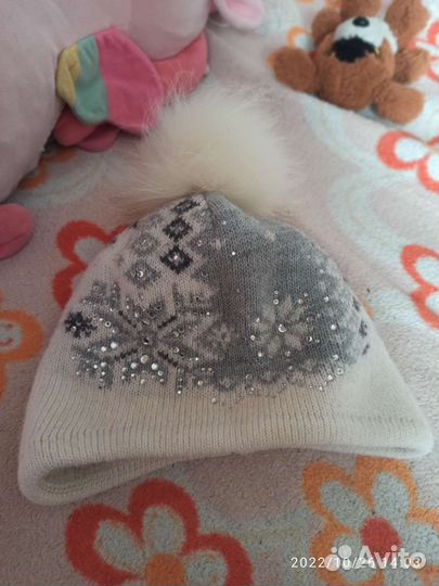 Женская шапка и шарф