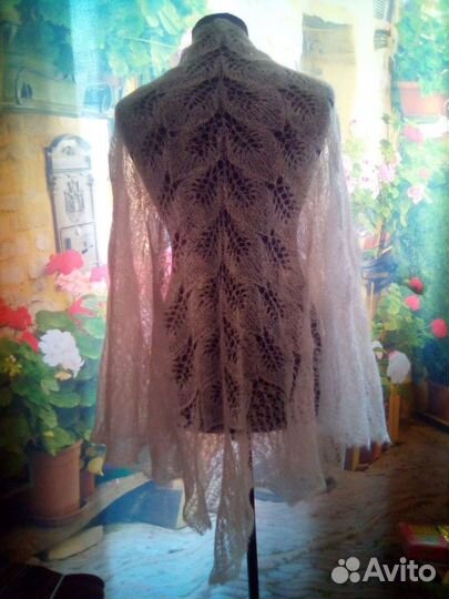Шаль вязаная