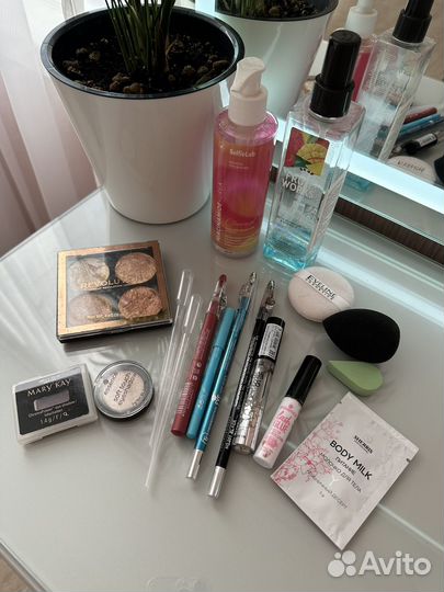 Набор косметики пакетом