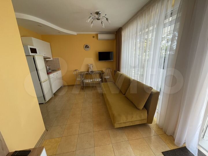 1-к. квартира, 35 м², 1/6 эт.