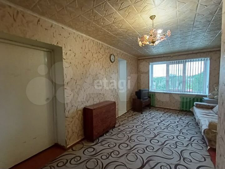 2-к. квартира, 43 м², 8/9 эт.