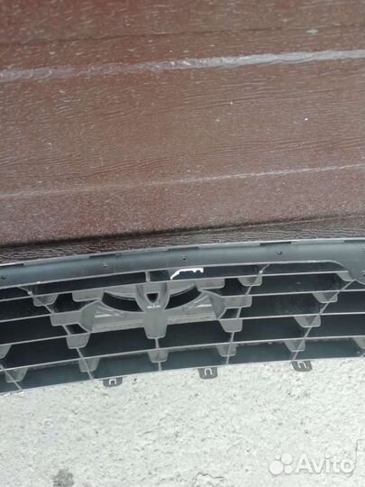 Решетка радиатора toyota land cruiser 200