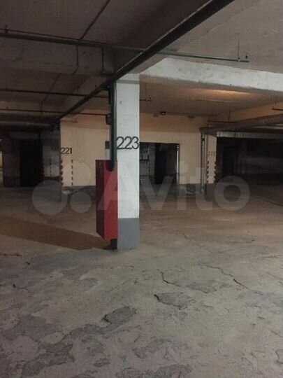 Машиноместо, 18 м²