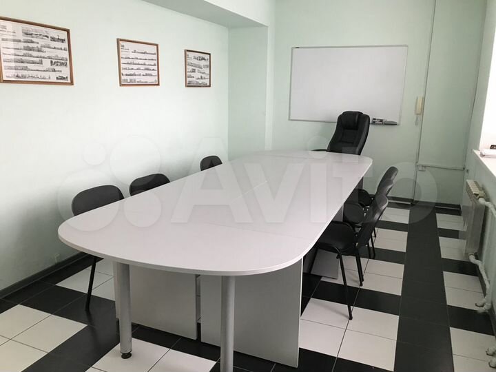 Офис, 370 м²