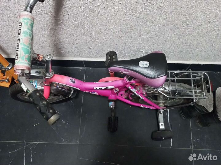 Детский велосипед и самокат