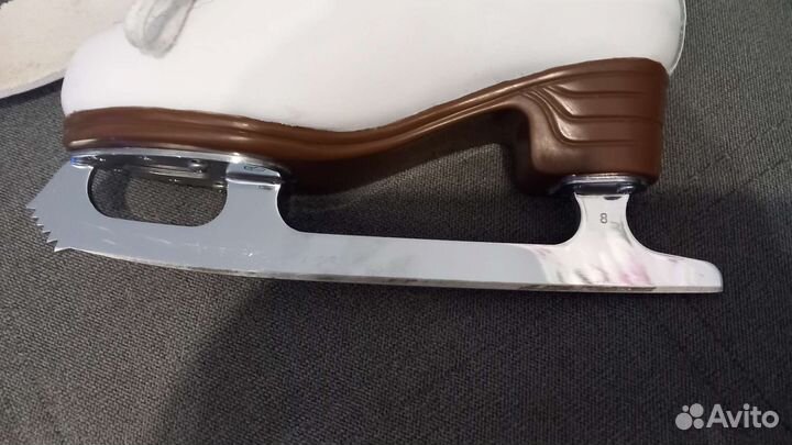 Коньки jackson artiste