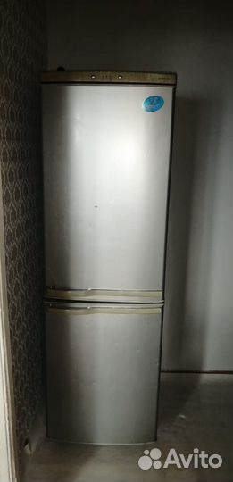 Холодильник samsung
