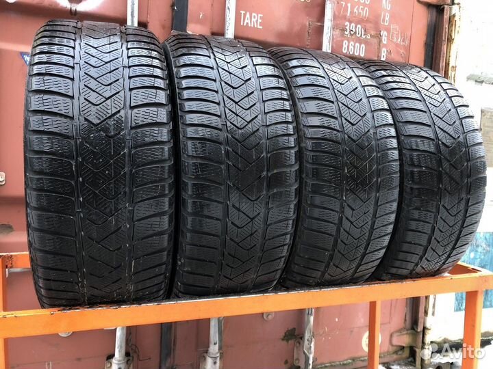 Pirelli Winter Sottozero 3 235/45 R18