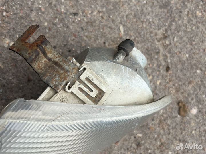 Поворотник левый VW Sharan 95-00 7M0953041H