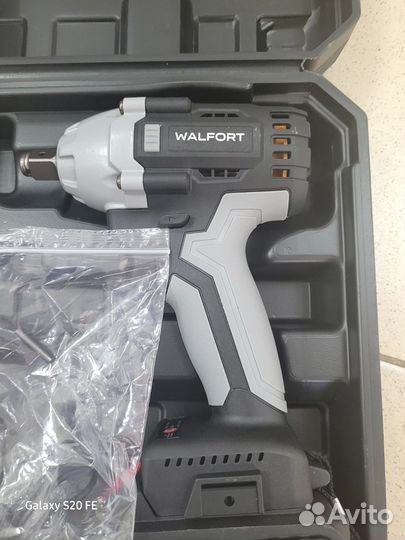 Гайковёрт аккумуляторный 21В электрический