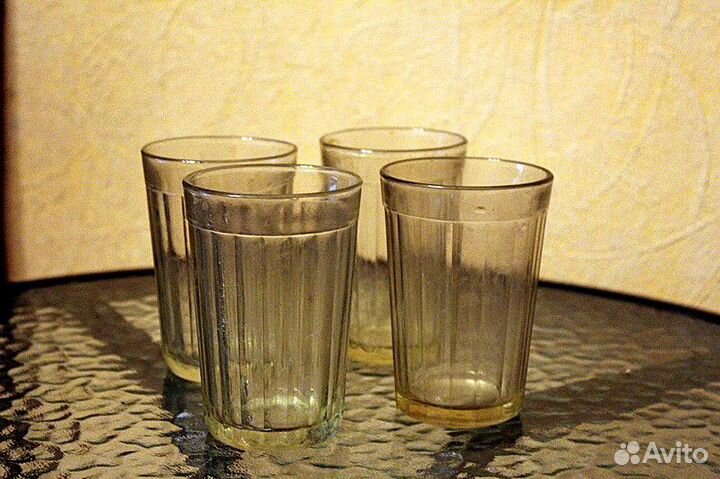 Стеклянные стаканы и стопки СССР