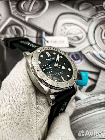 Часы Officine Panerai Luminor Submersible