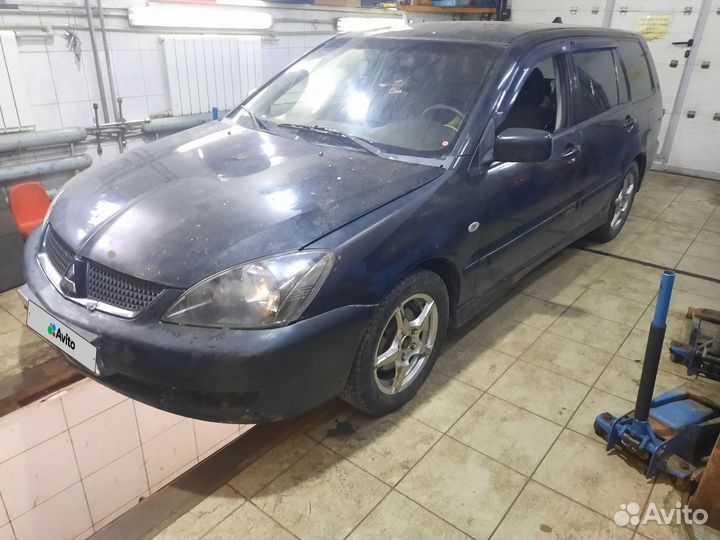 Mitsubishi Lancer 2.0 МТ, 2004, битый, 263 600 км