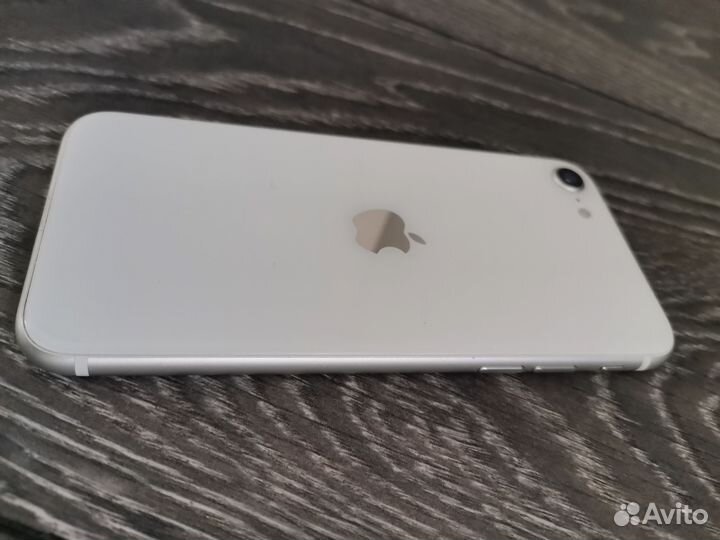 iPhone SE (2020), 128 ГБ