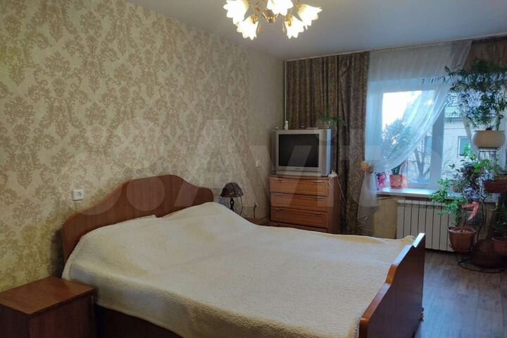 3-к. квартира, 83 м², 2/5 эт.