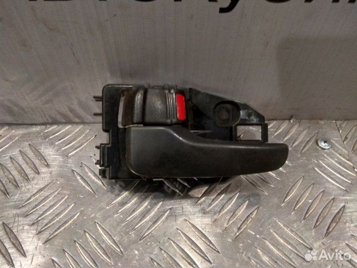 Ручка двери внутренняя передняя левая Mitsubishi