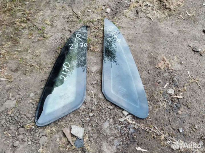 Форточка Приора седан задняя правая левая