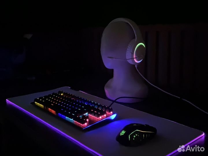Игровой набор. Монитор/Клавиатура/Мышь/Наушники