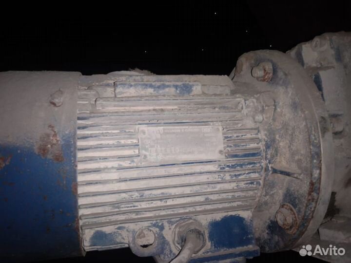 Шнек для подачи цемента