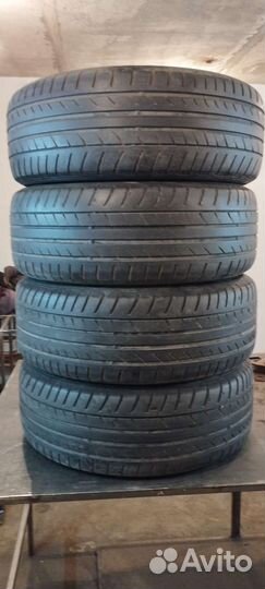 Dunlop SP Sport Maxx TT DSST 225/60 R17 99V