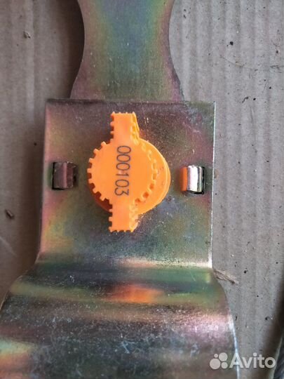 Пломба-затвор для большегрузов