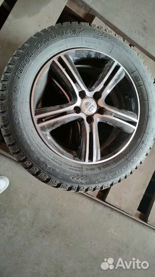 Литые диски с зимней резиной 195x65 R15