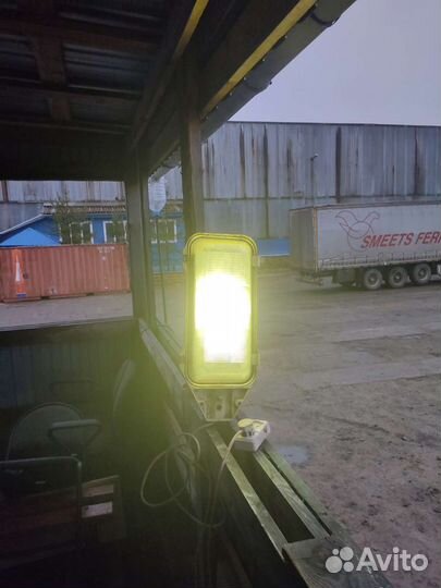 Фонарь уличный на столб+5 метров кабеля с вилкой