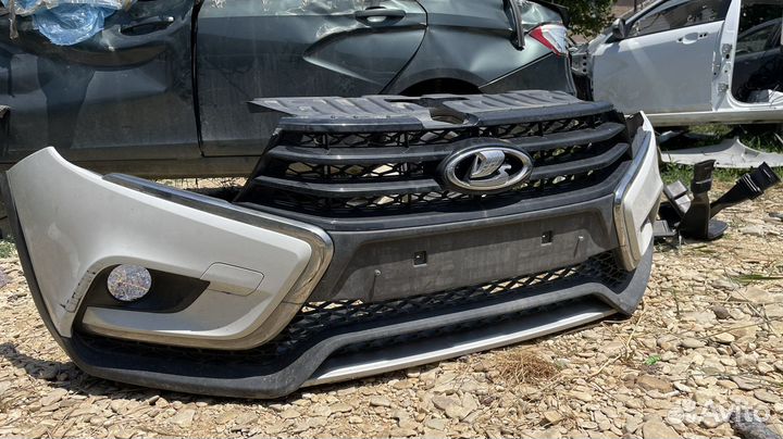 Передний бампер LADA Vesta Cross