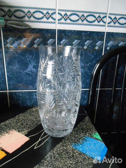 Ваза для цветов хрустальная