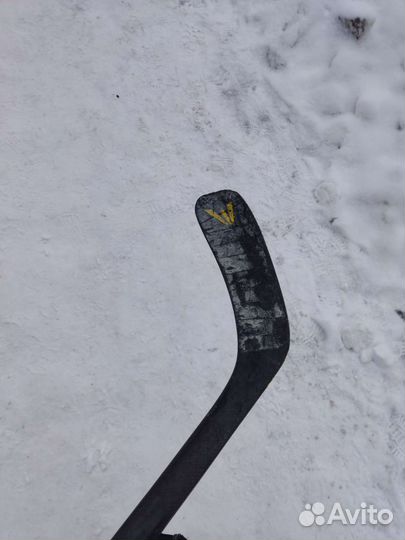 Клюшка хоккейная