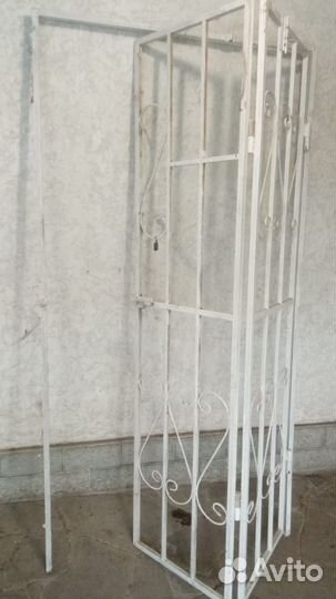 Металлическая дверная решетка