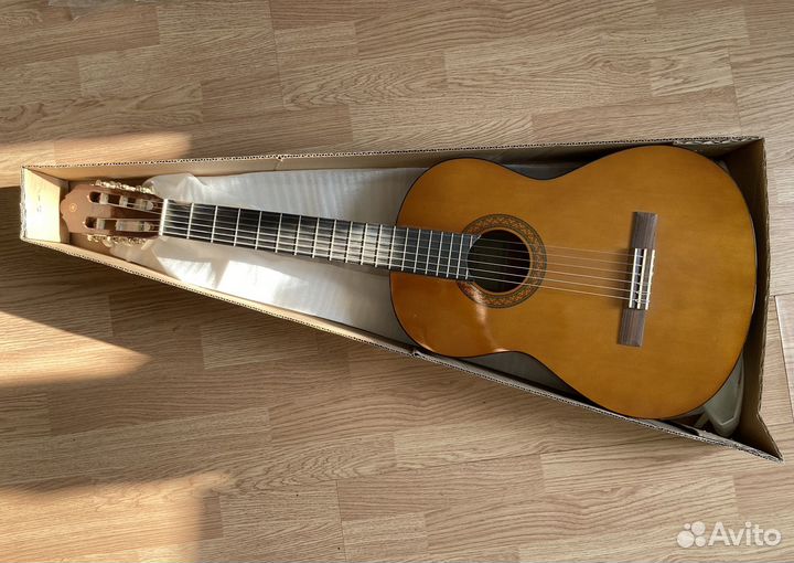 Гитара Yamaha c40