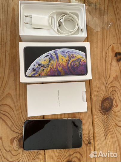 iPhone xs max 64gb