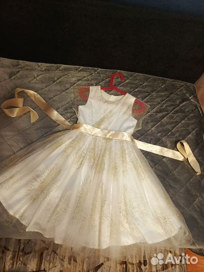 Платье нарядное