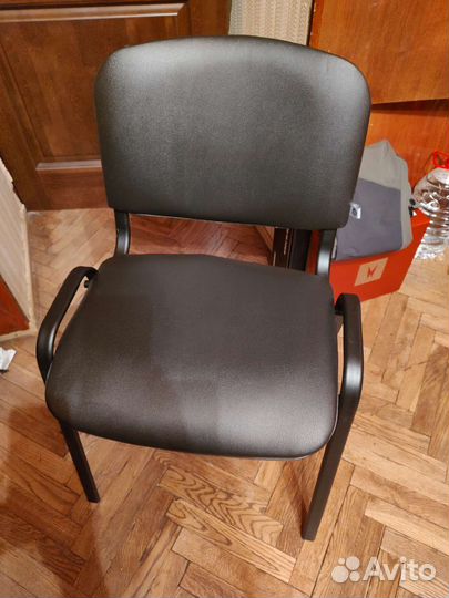 Офисный стул новый