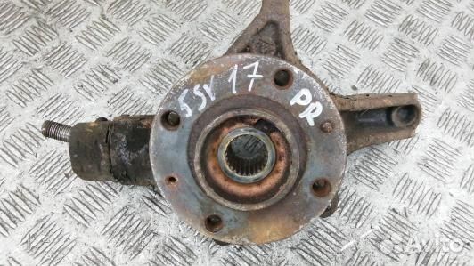 Ступица передняя правая peugeot 5008 (5SV17N901)