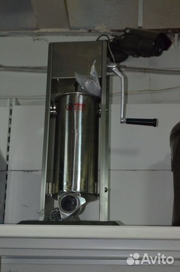 Шприц-наполнитель для изготовления колбас