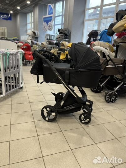 Коляска 2 в 1 с электротормозом новая