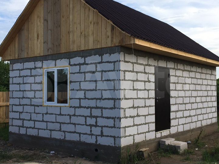 Дом 40 м² на участке 6 сот.