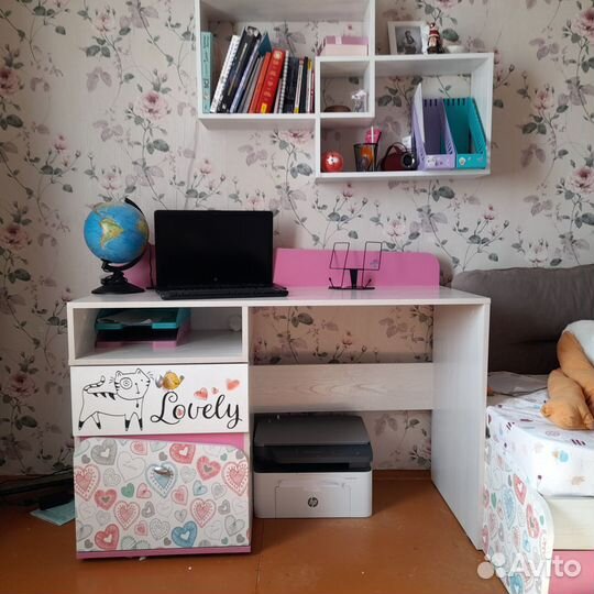 Стол письменный